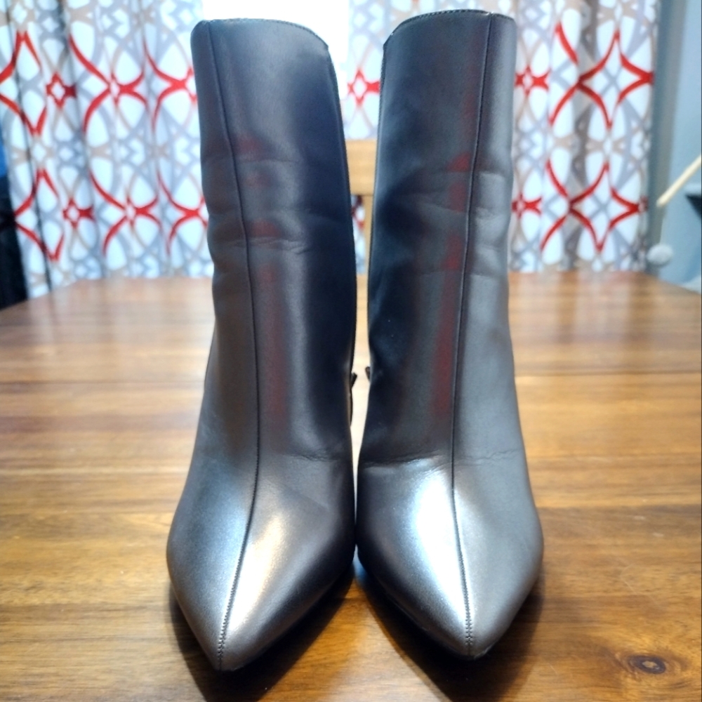 Nine West Torrie boots sz 11 in Silver